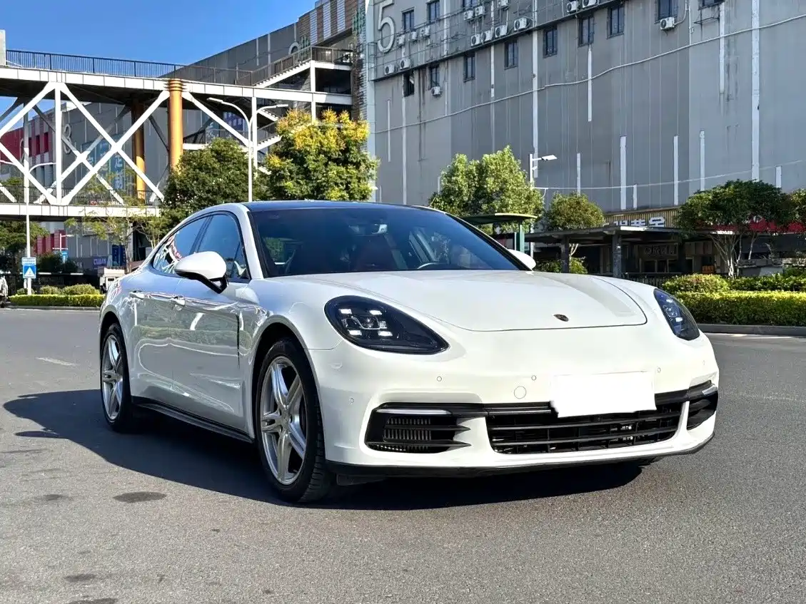 Porsche Panamera 2019 Panamera 2.9T фото 2