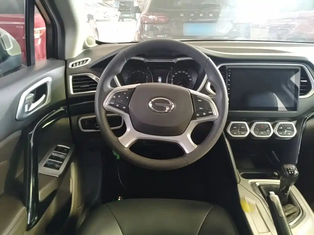 صورة 11 - GAC Trumpchi GS4
