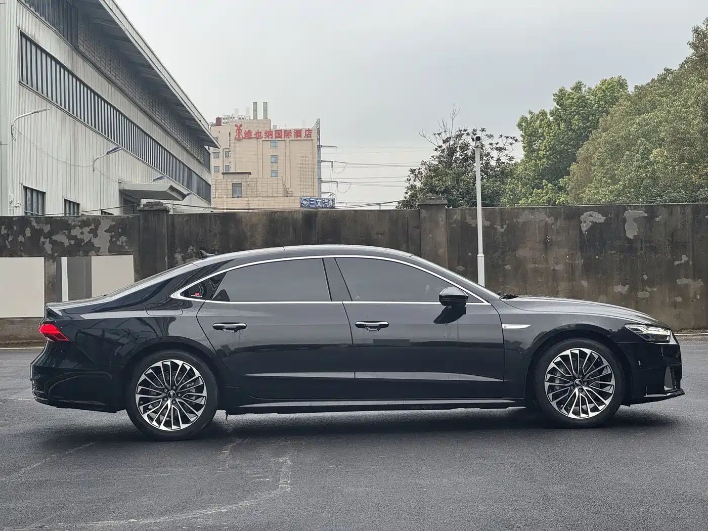 Audi A7L 2024 45 TFSI Luxury фото 11