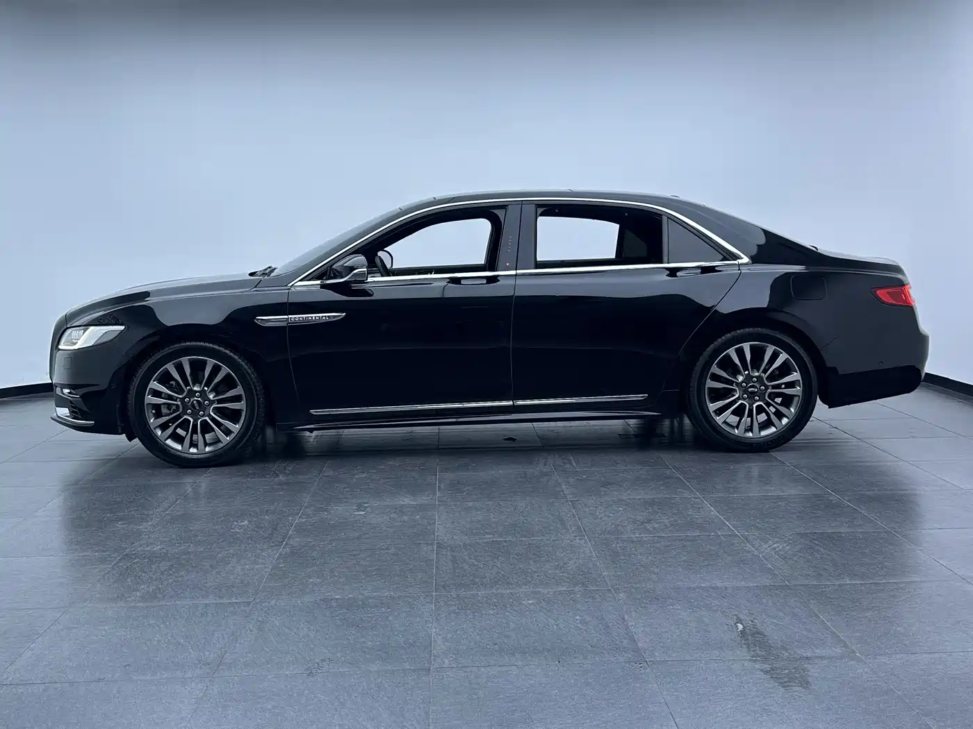 Lincoln Continental 2018 2017 3.0T AWD Prestige Edition