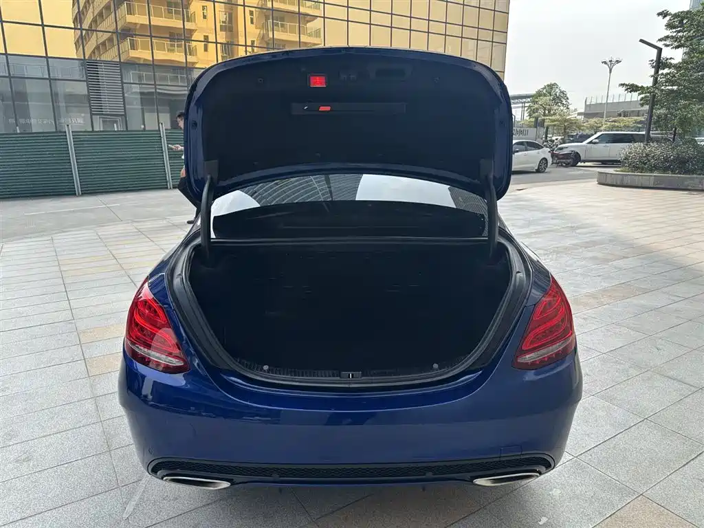 Mercedes-Benz C-Class 2017 C 200 L Sport фото 42
