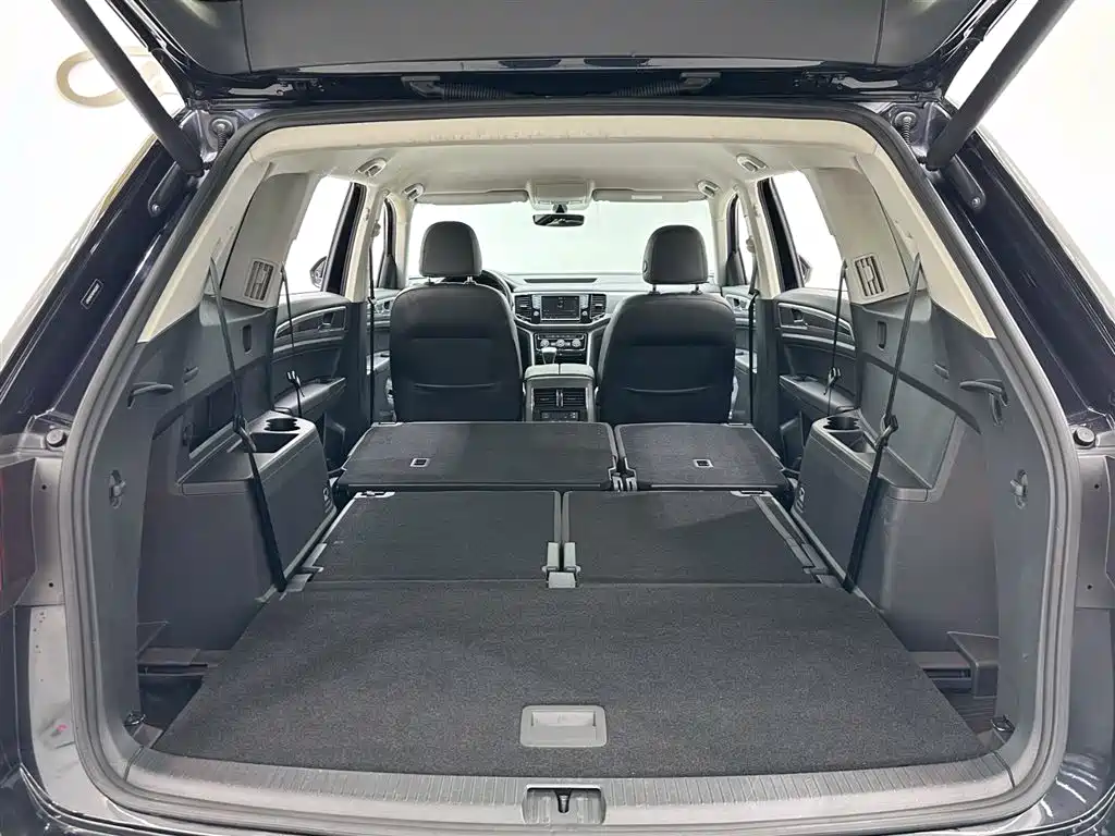 Volkswagen Teramont 2017 330TSI 2WD Comfort Edition фото 11