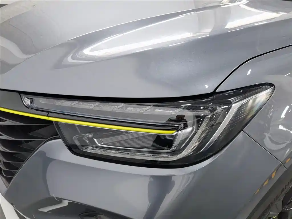ROEWE RX5 NEW ENERGY