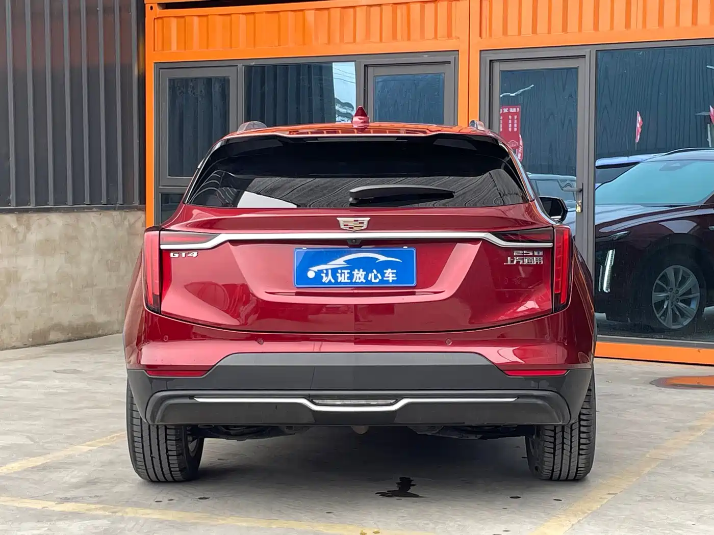 Cadillac GT4 2023 25T Trend Edition фото 8