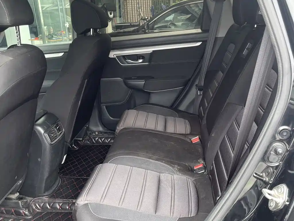Photo 4 - Honda CR-V