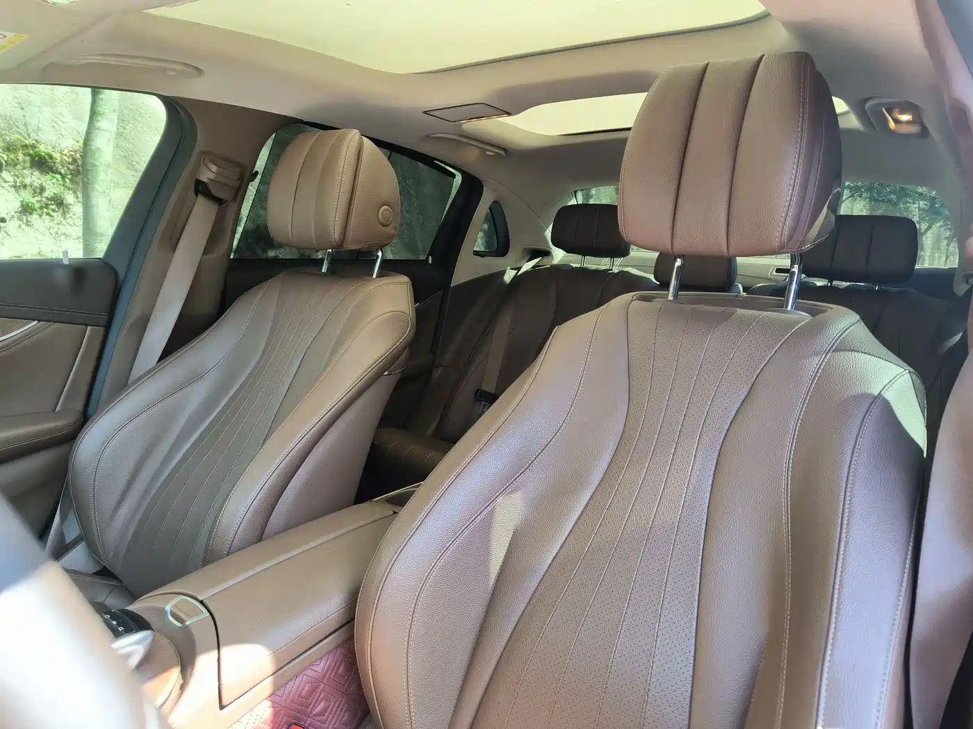 Mercedes-Benz E-Class 2018 E 300 L Luxury фото 6