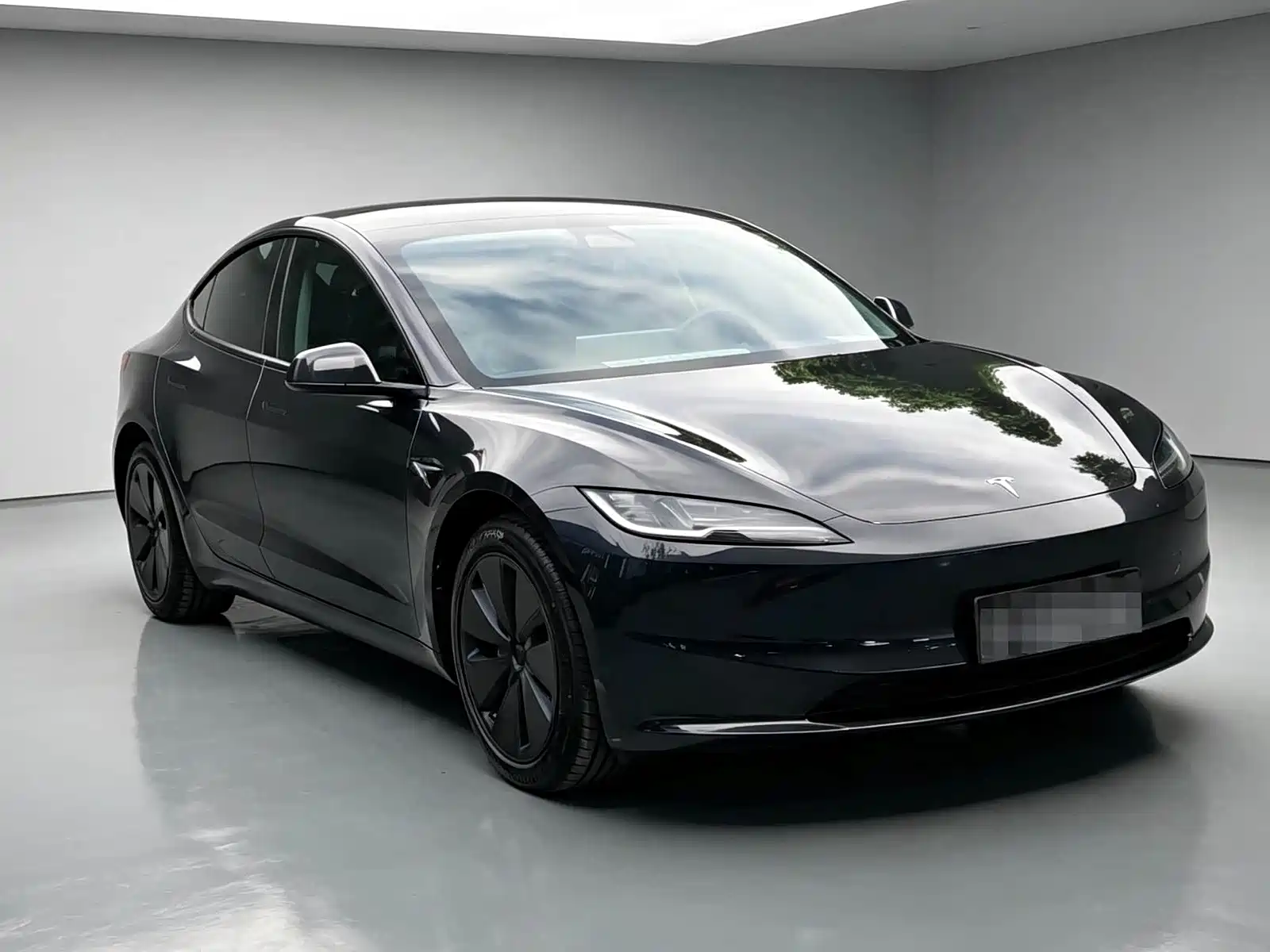Фото 3 - Tesla Model 3