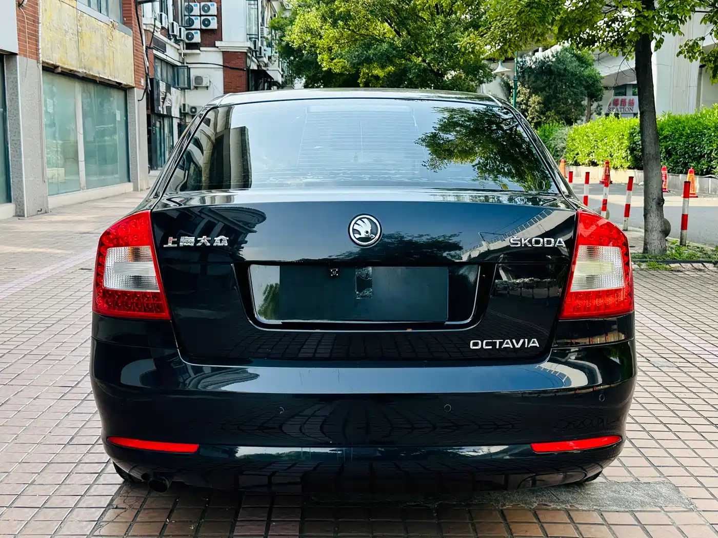 Škoda Octavia 2014 1.6L Auto Yijie Edition фото 8