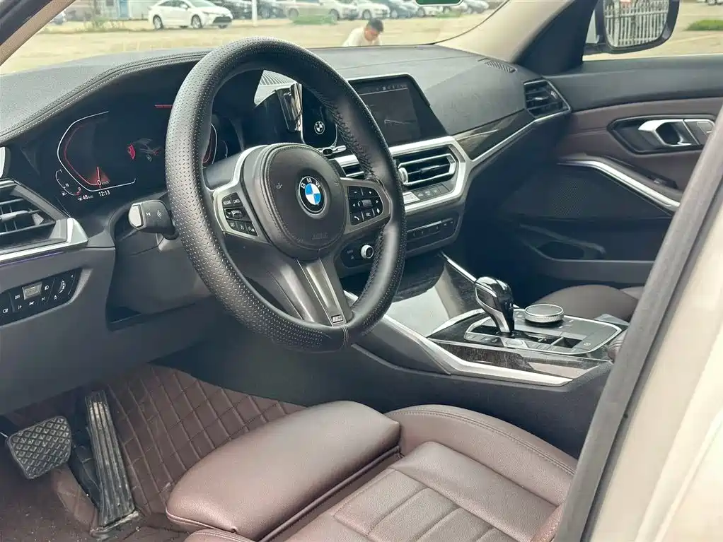 BMW 3 Series 2021 Facelift 325Li M Sport Package фото 4