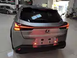 Photo 6 - Lexus UX