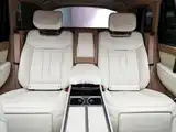 Photo 16 - Land Rover Range Rover