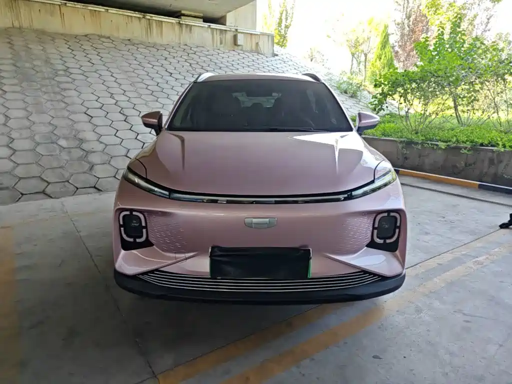 Фото 3 - Geely Geometry E Firefly