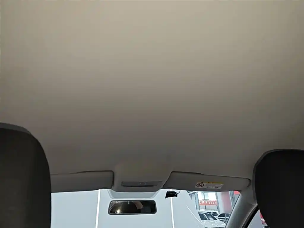 Volkswagen Polo 2018 1.5L Auto Safe Drive фото 18