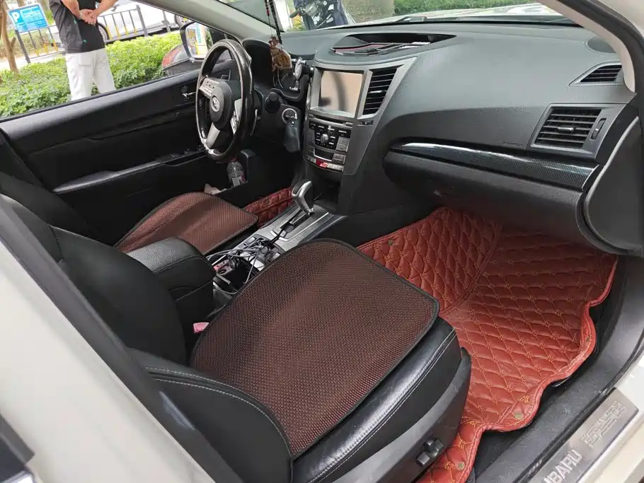 Photo 8 - Subaru Outback
