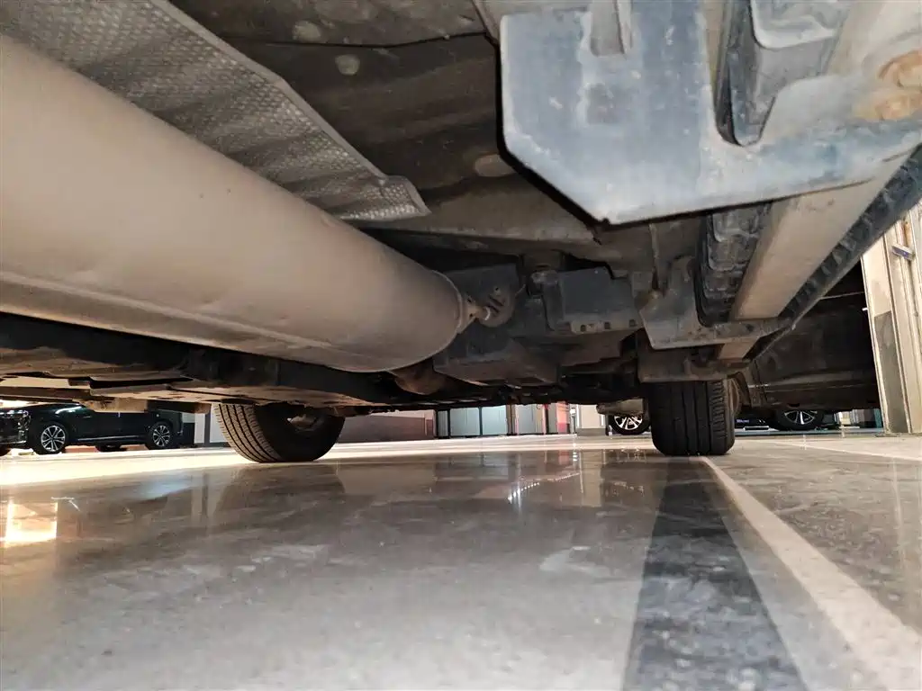 Toyota RAV4 Rongfang 2016 2.0L CVT 2WD Smart (China V) фото 17