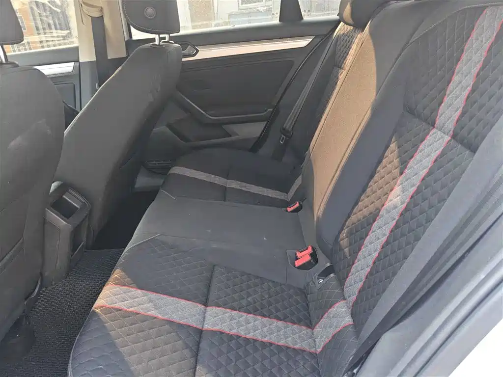 Volkswagen Lamando 2021 230TSI DSG Fashion Edition фото 14