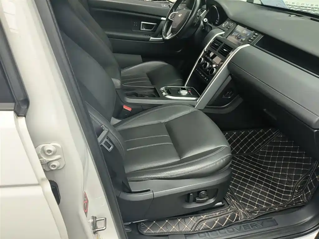 Land Rover Discovery Sport 2016 2.0T HSE фото 25
