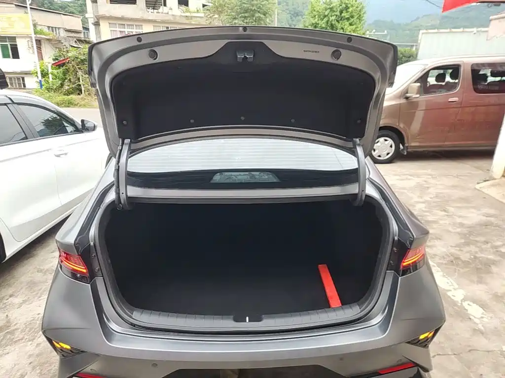 Hyundai Lafesta 2024 2023 270T N Line DLX Luxury Edition