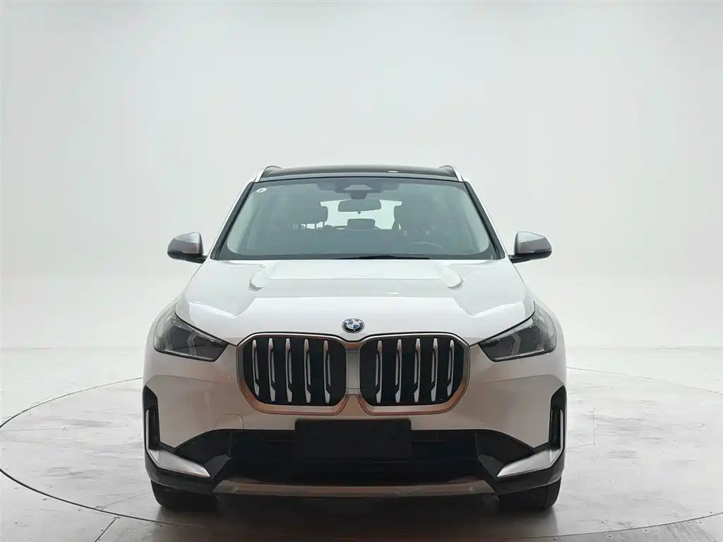 BMW X1 2023 sDrive20Li X Design Package фото 2