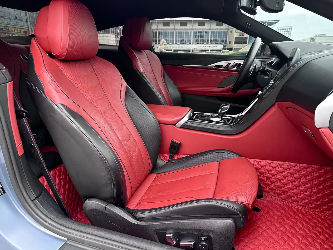 BMW 8 Series 2019 840i 2-Door Coupe Launch Limited Edition фото 19