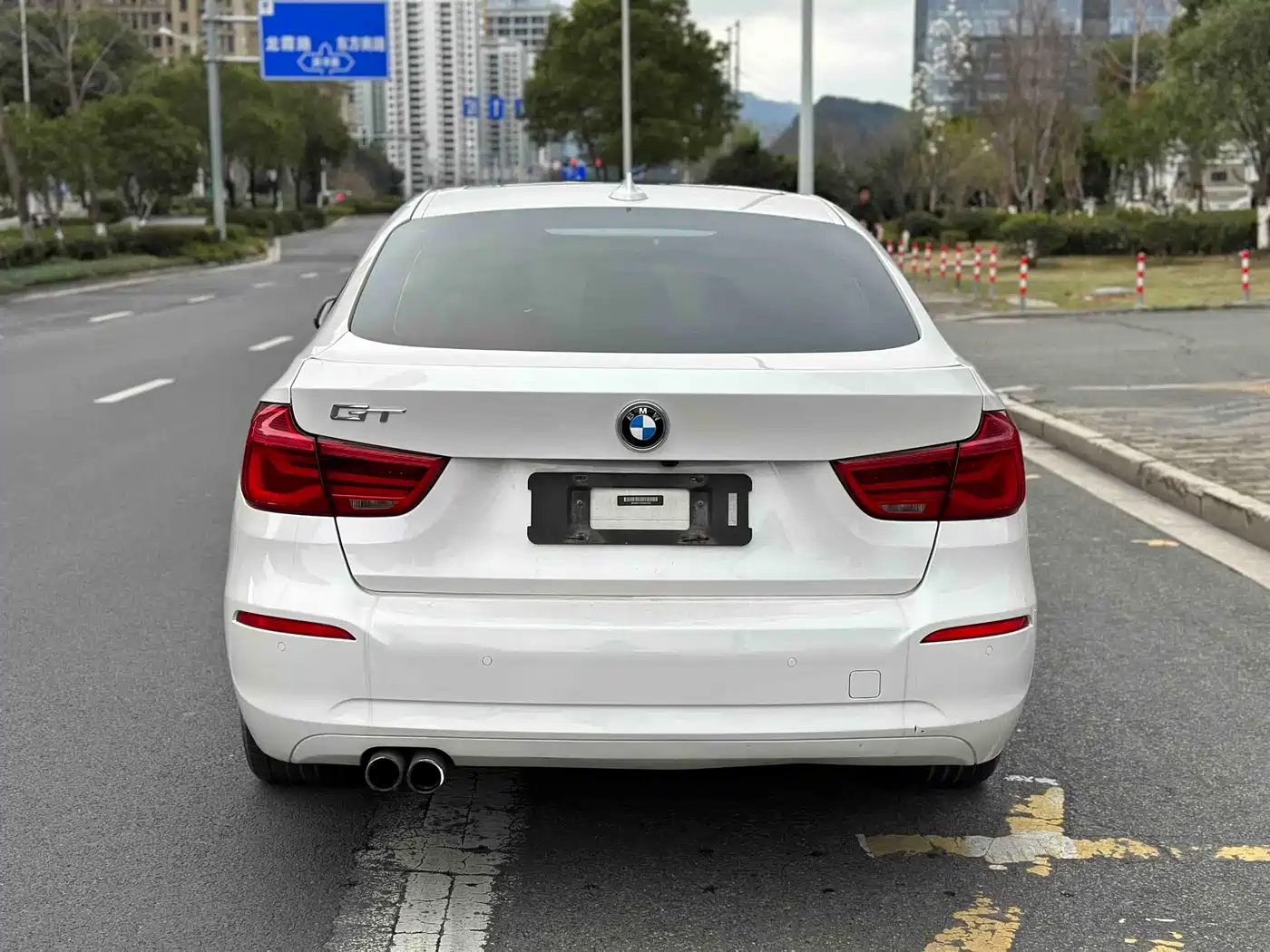 BMW 3 Series GT 2016 320i Fashion Style фото 17