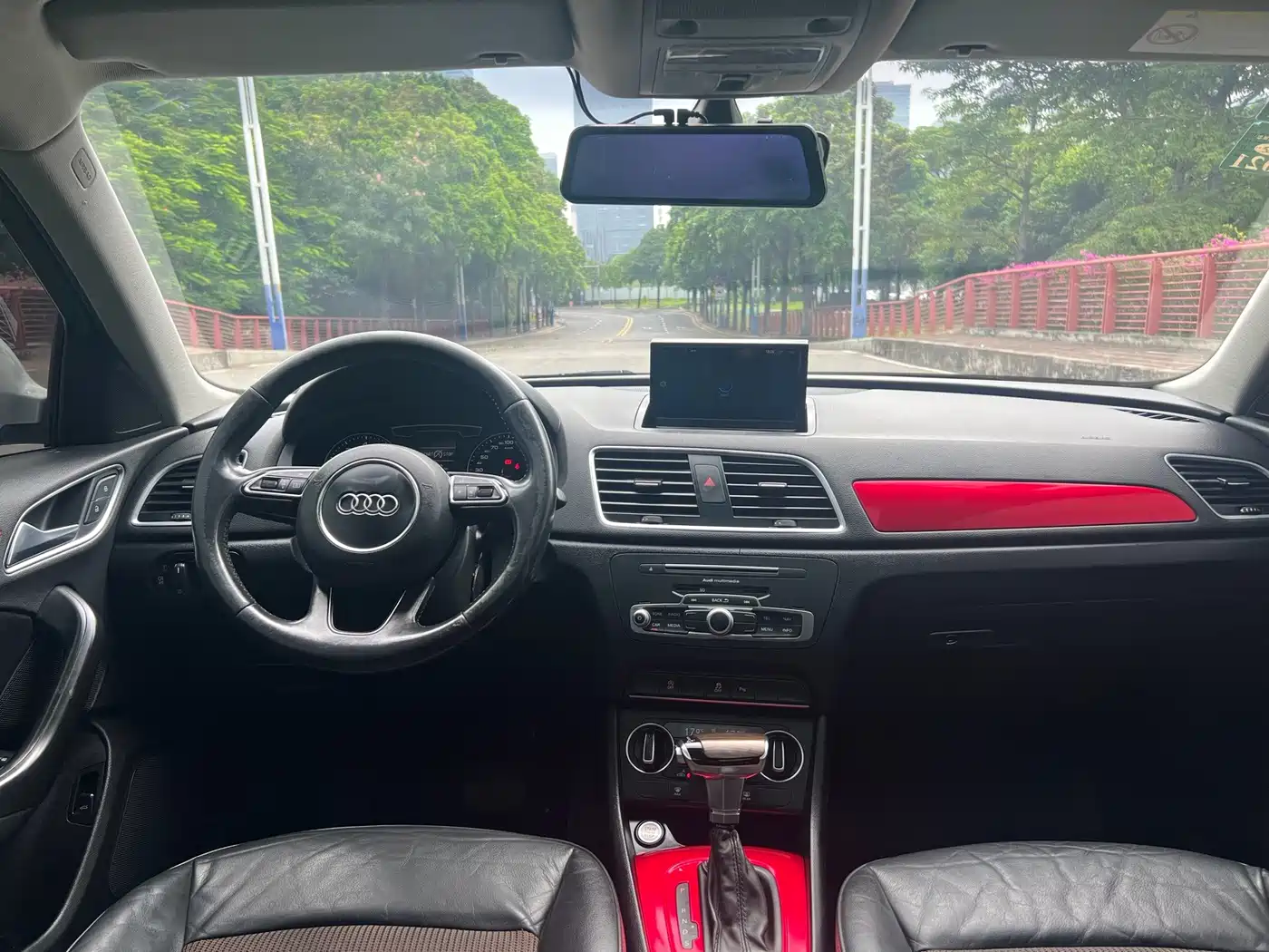 Фото 17 - Audi Q3