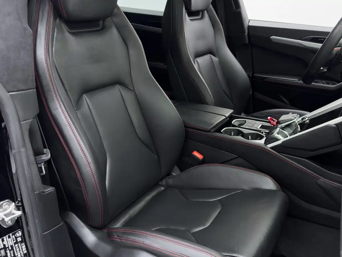 Lamborghini Urus 2021 4.0T V8 фото 18