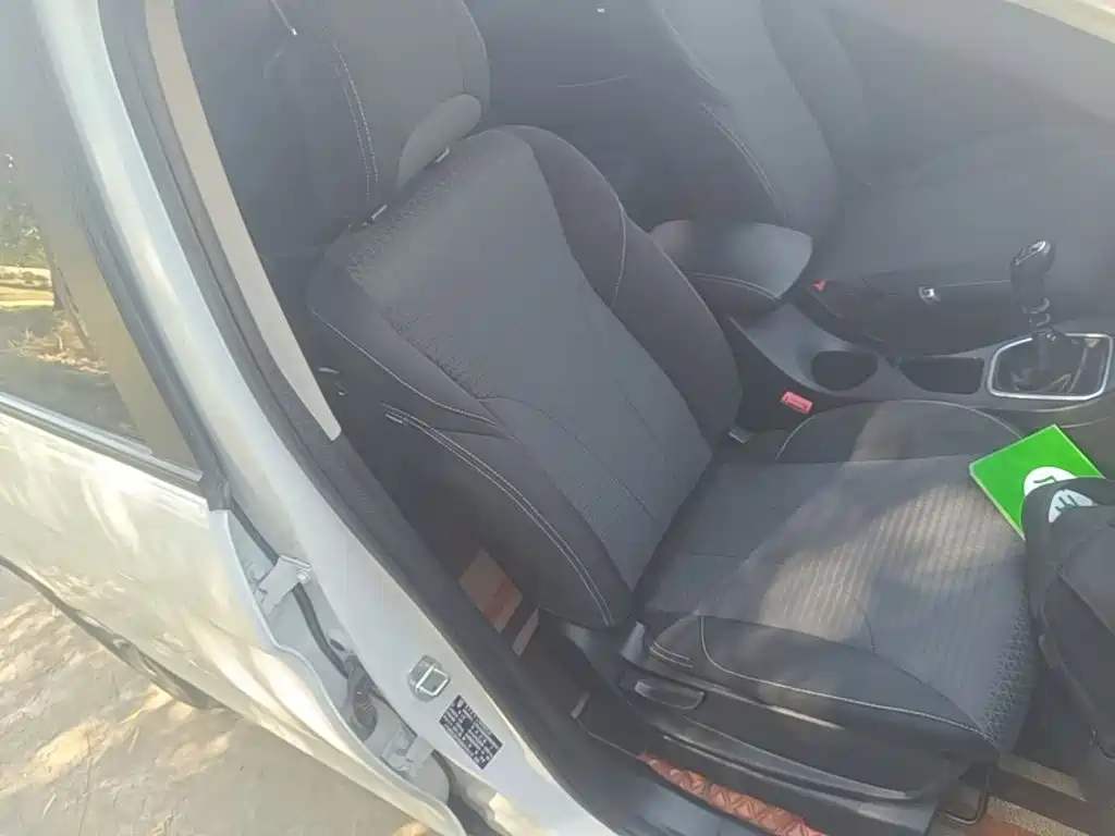 Baojun 730 2021 2021 1.5L Manual Fashion 7-Seater