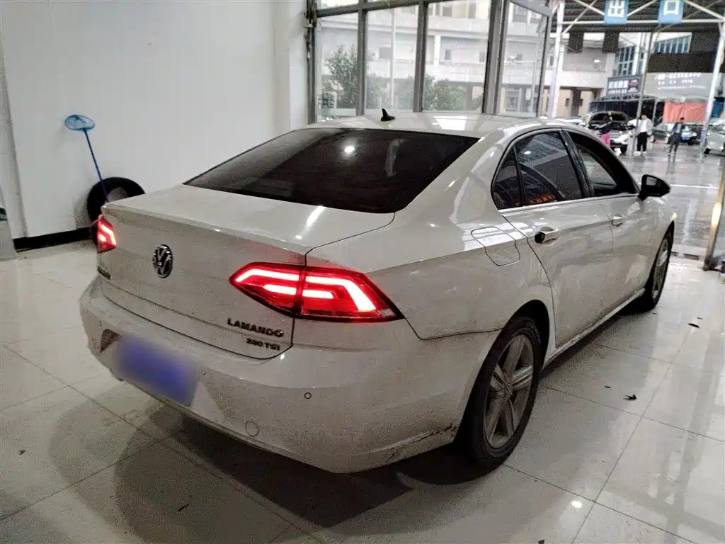 Volkswagen Lamando 2018 280TSI DSG Comfort Edition фото 7
