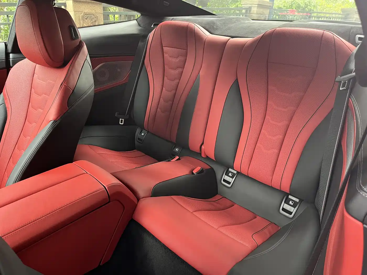 BMW 8 Series 2019 840i Coupe M Sport Package фото 6
