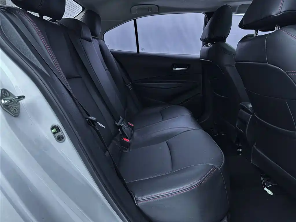 Toyota Corolla 2021 1.2T S-CVT Elite PLUS Edition фото 12