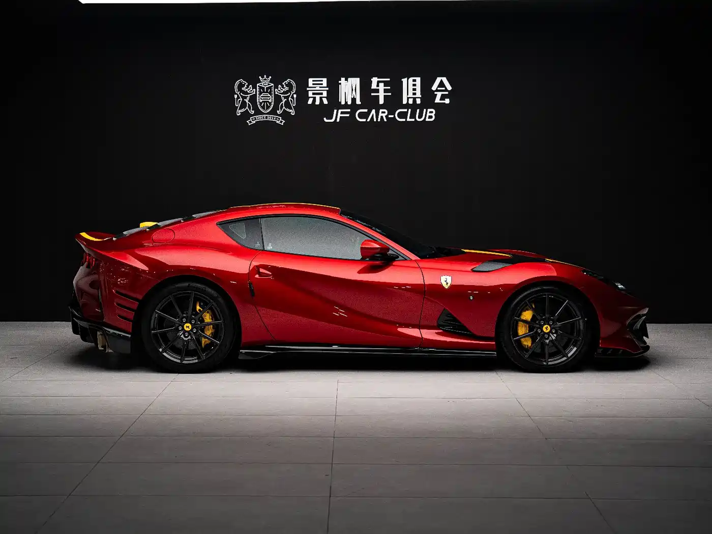 Ferrari 812 2023 2021 812 Competizione