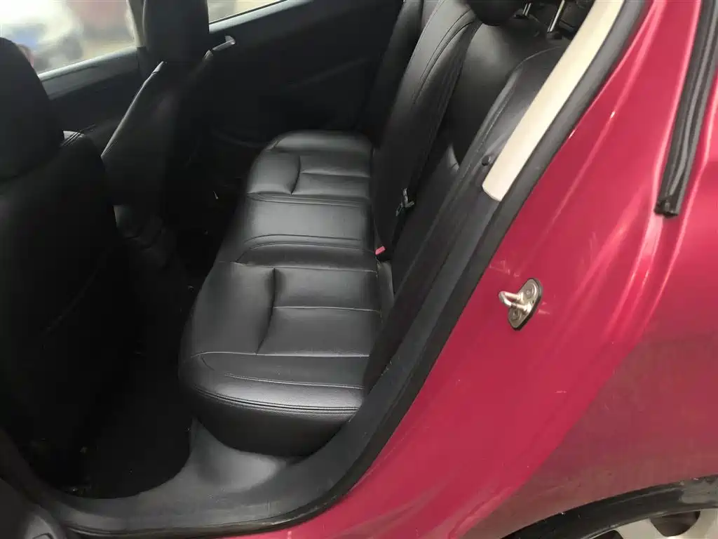 Peugeot 308 2014 Model Joy Edition Classic 1.6L Manual Superior Style фото 17