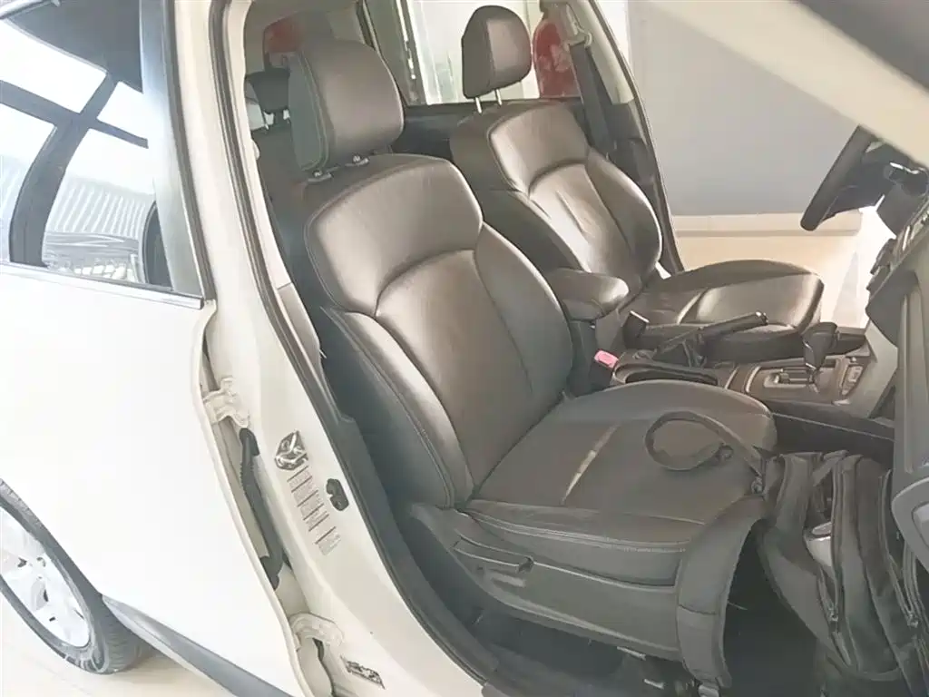 Subaru Forester 2014 2.5i Automatic Elite Edition фото 25