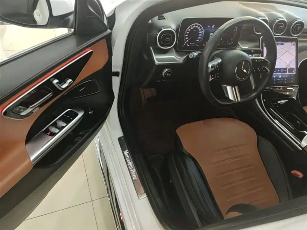 Mercedes-Benz C-Class 2023 Facelift II C 260 L Sport Edition фото 16