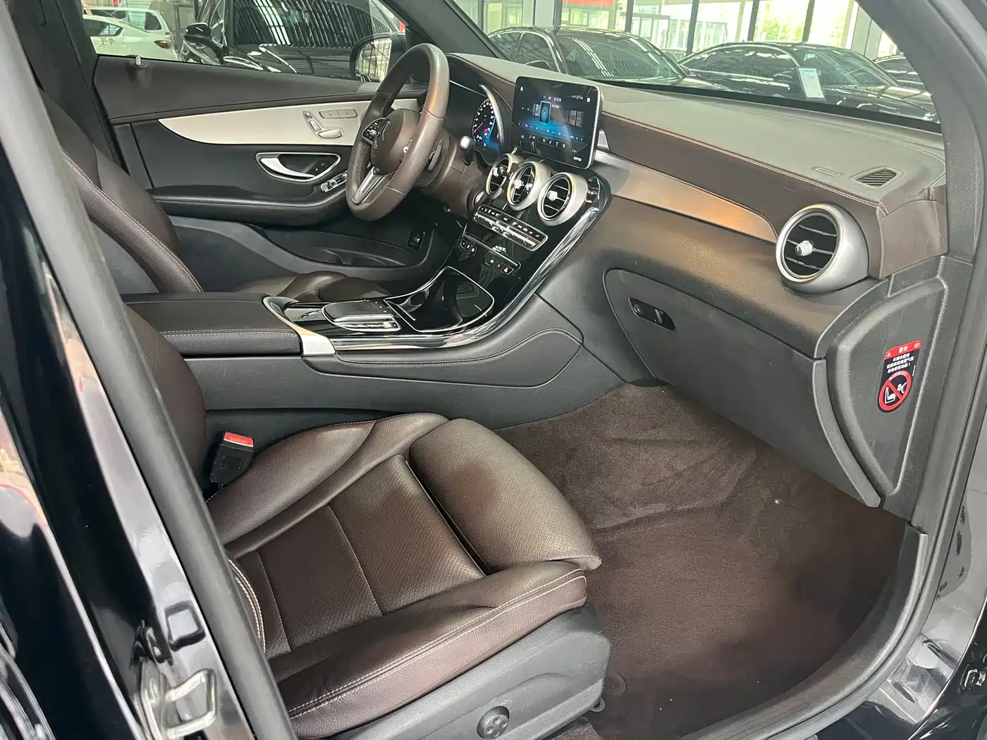 Mercedes-Benz GLC 2022 Model GLC 260 L 4MATIC Dynamic Edition фото 7