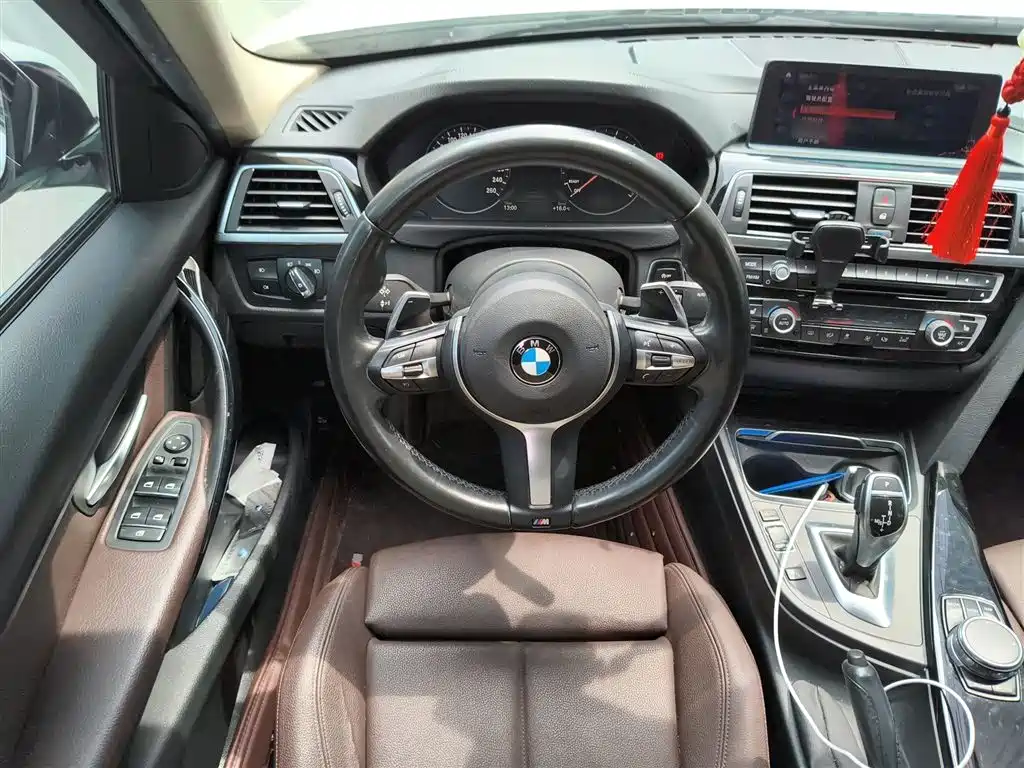BMW 3 Series 2017 320Li M Sport фото 3