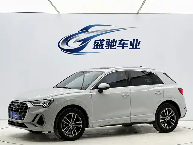 Audi Q3 35 TFSI, Актив, Спорт