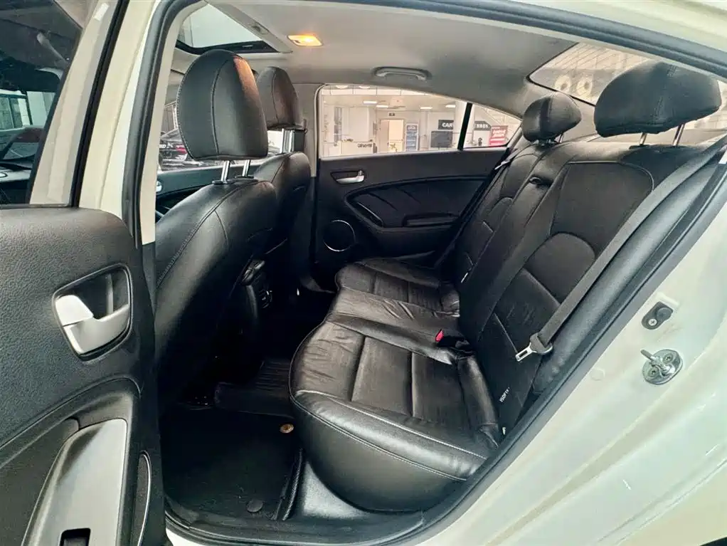 Kia K3 2017 1.6L Automatic 15th Anniversary Special GLS фото 16