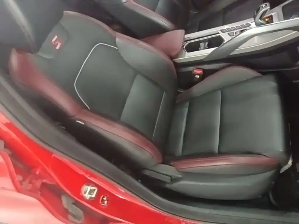 Geely Coolray 2019 2019 Sport 260T DCT Battle China VI