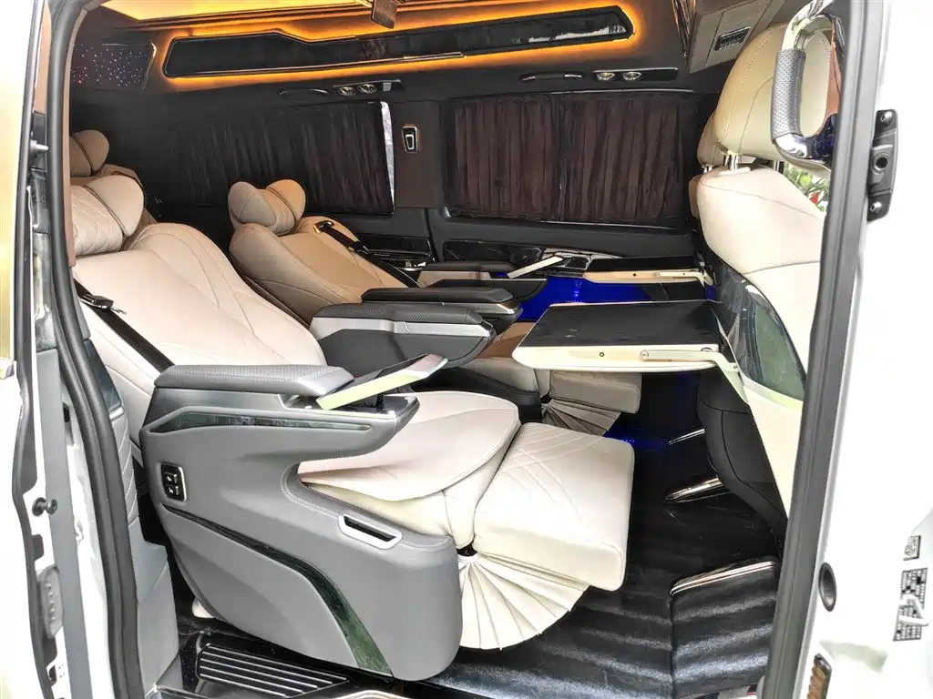 Mercedes-Benz Vito 2021 2.0T Business Edition 7-seater фото 9