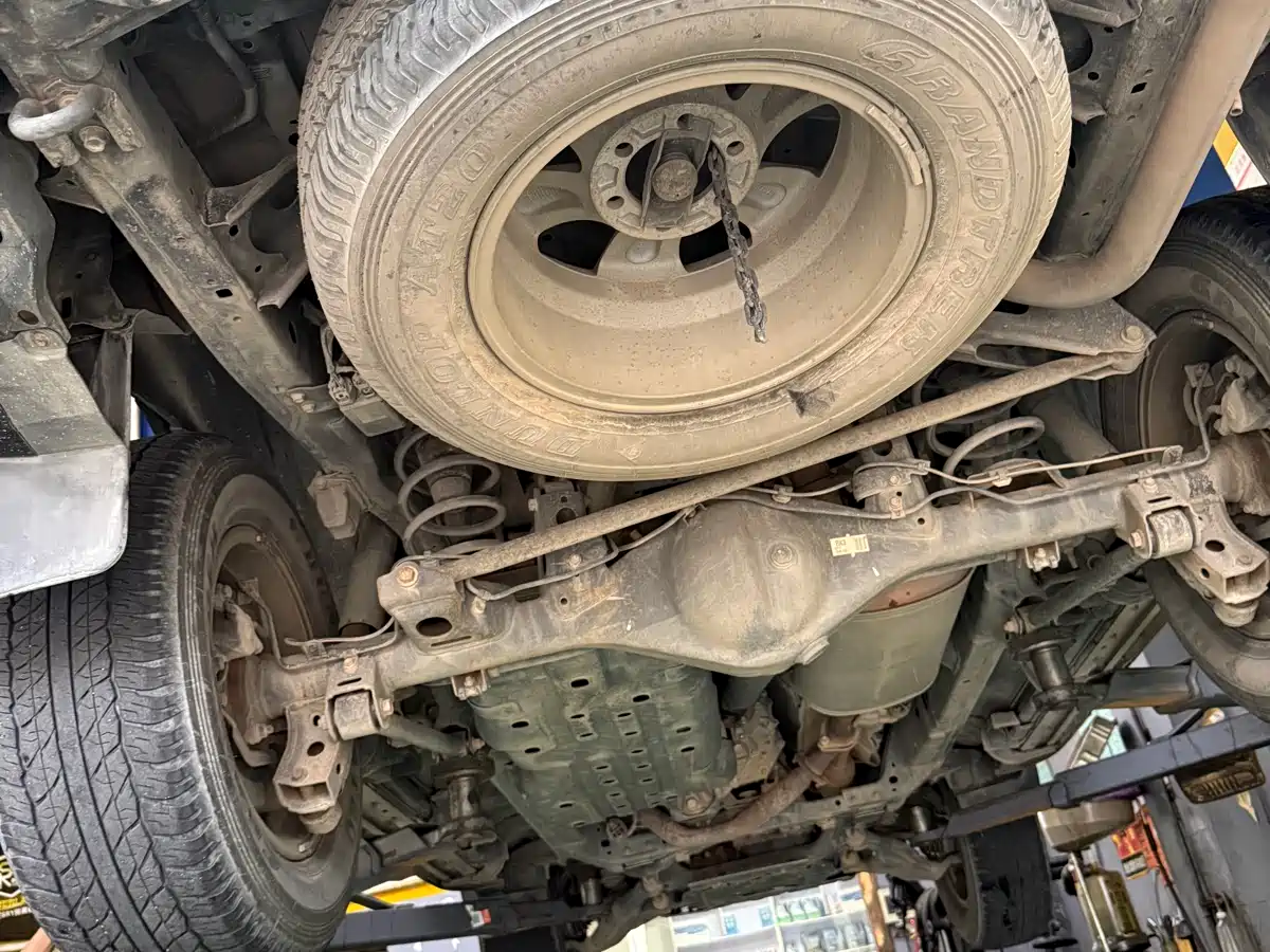 Toyota Prado 2010 4.0L Automatic TX-L фото 12