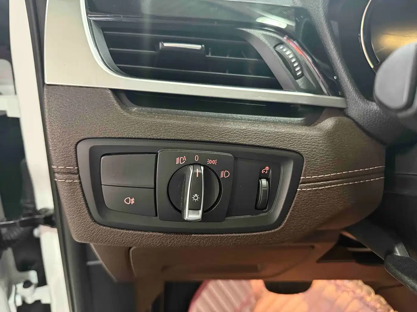 BMW X2 2023 sDrive25i M Sport Shadow Edition фото 8