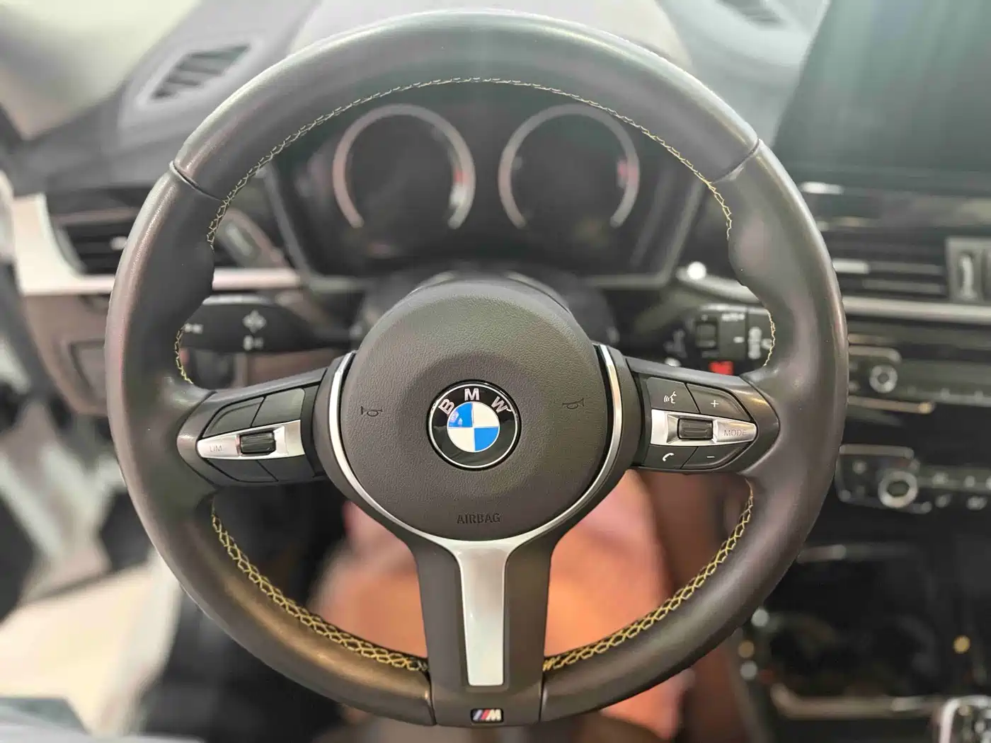 BMW X2 2023 sDrive25i M Sport Shadow Edition фото 9