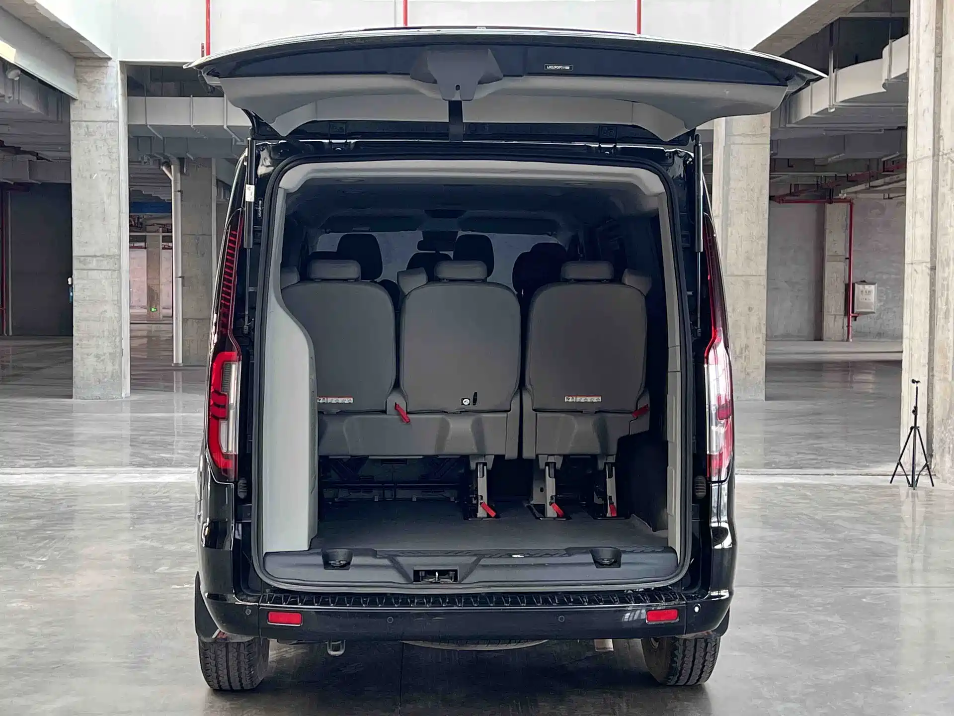 Photo 21 - Ford Transit