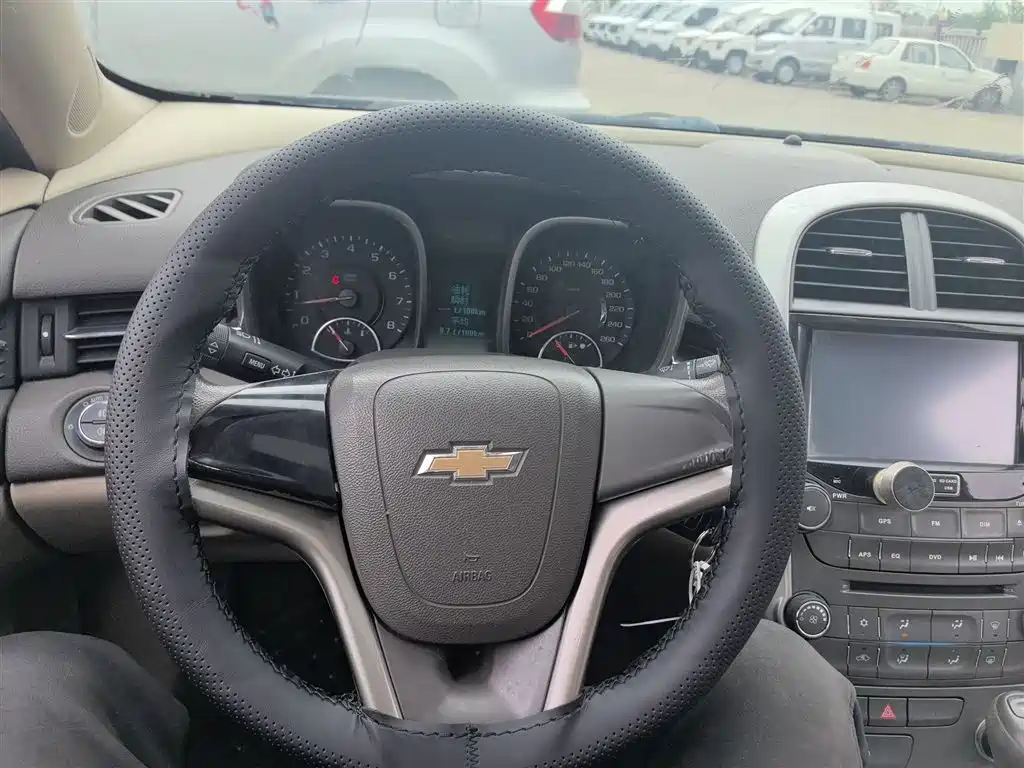 Chevrolet Malibu 2014 2.0L Automatic Comfort фото 10