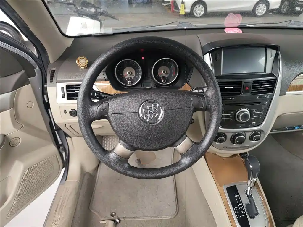 Buick Excelle 2015 1.5L Automatic Classic фото 11