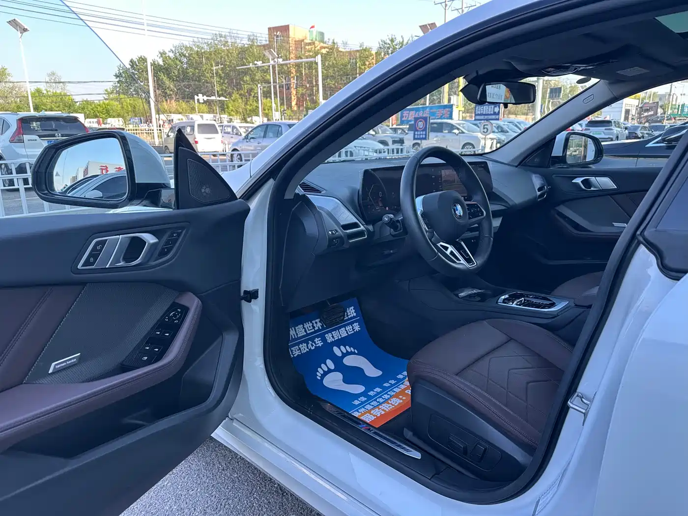 BMW 2 Series 2025 225L M Sport Package фото 8