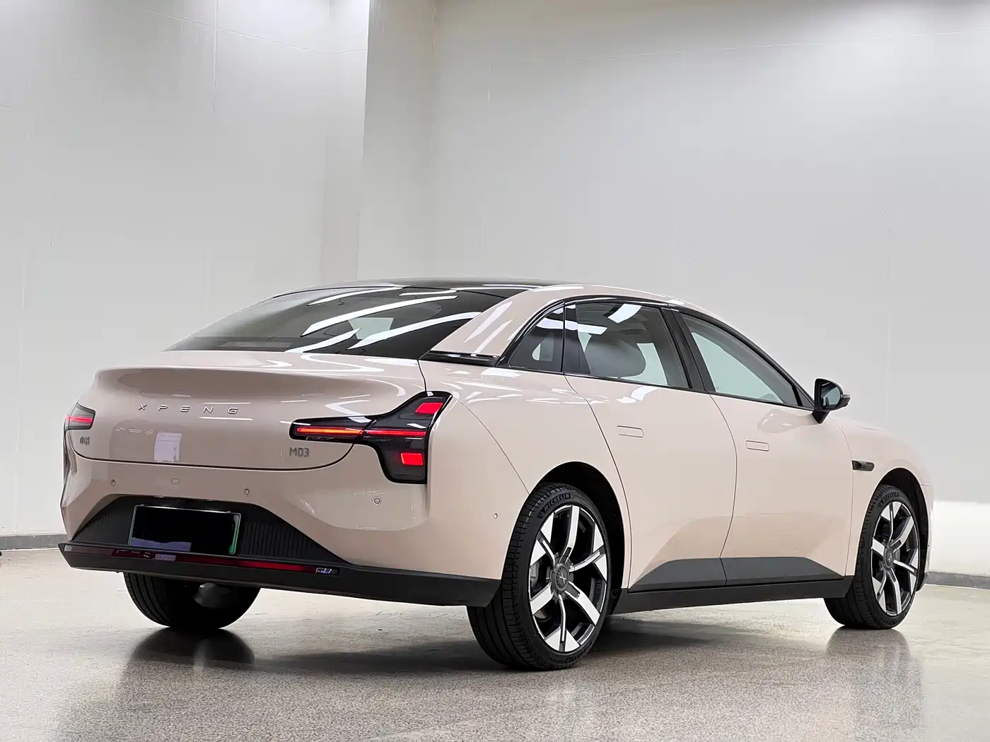 XIAOPENG MONA M03