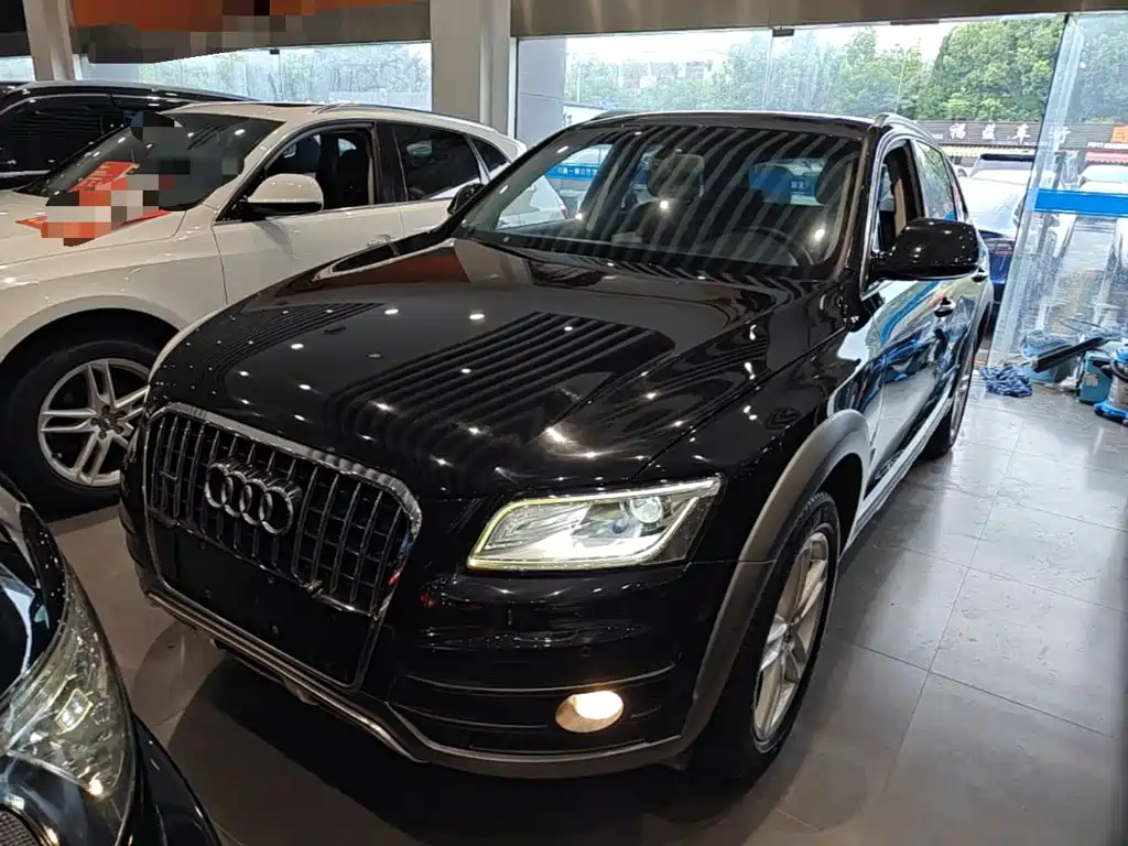Фото 2 - Audi Q5